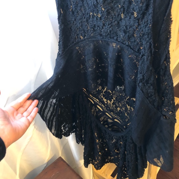 Free People Lace keyhole back top - Picture 4 of 4